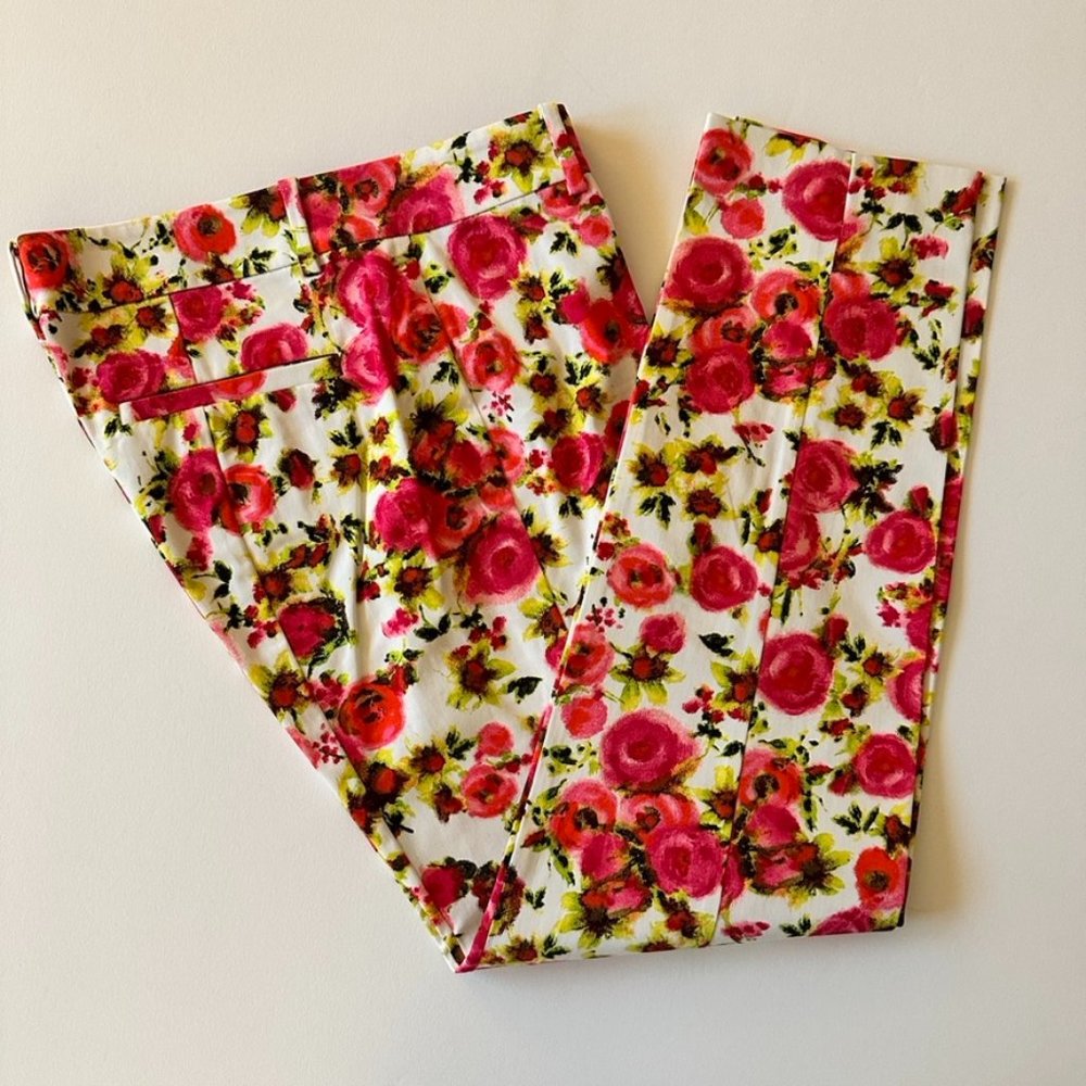 NWOT Ann Taylor Size 6 Tall Cropped Pant in Hot Pink/Fuchsia Floral Print